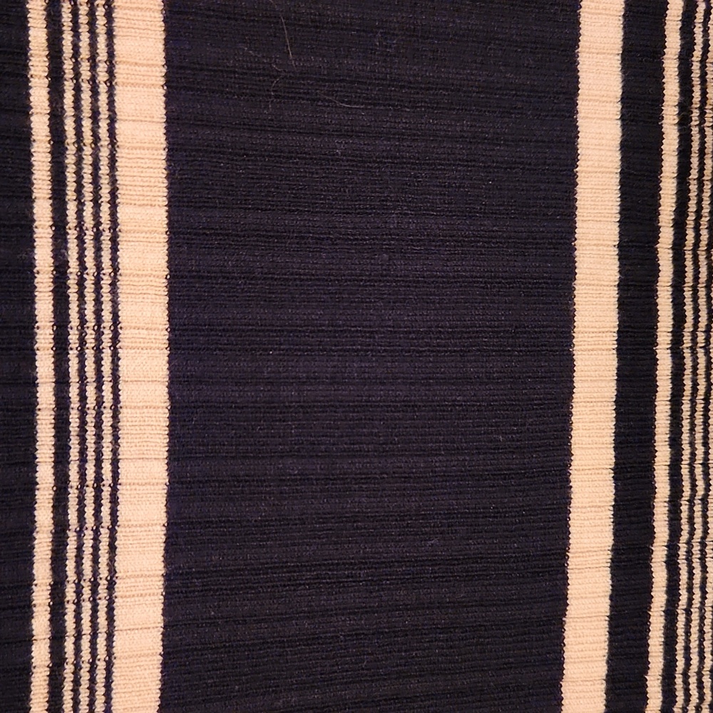 Lightweight Ribbed Sweater Size L - Picture 11 of 11